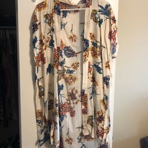 Short sleeve sweater